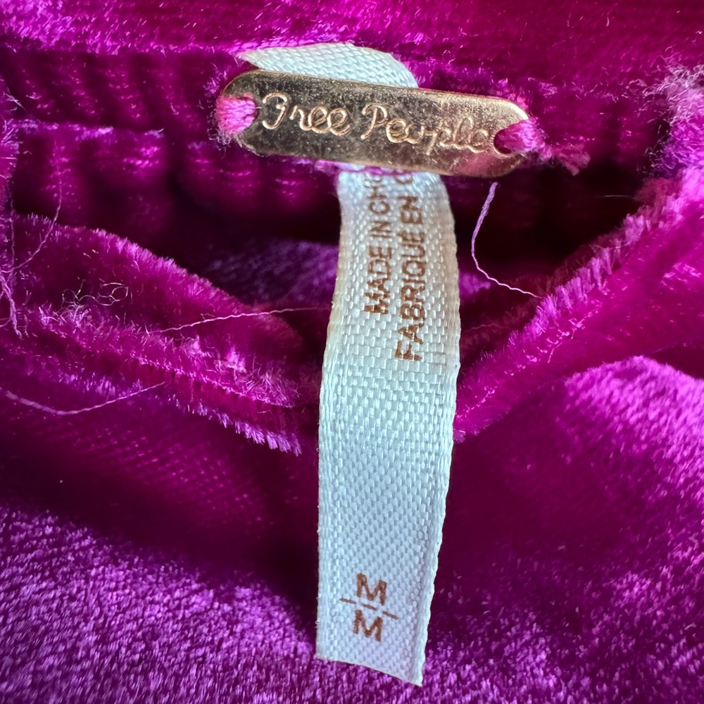 Free People Dahlia Velvet Duster Coat, in Berry Pink Size Medium - Picture 7 of 8